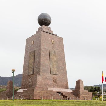 1670px-Mitad_del_Mundo_Quito-1536x993