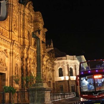 Tu-hotel-en-ecuador-quito-noche-slider-3-900x500